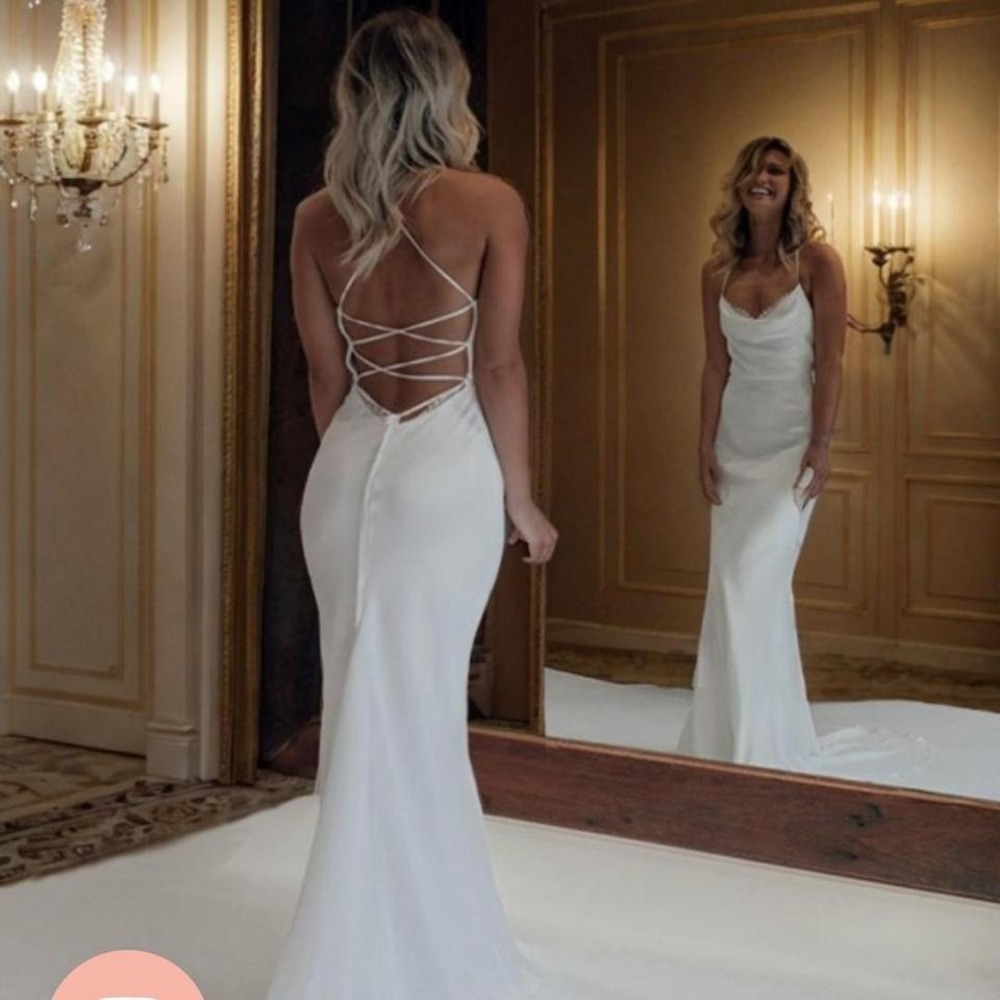 Chic Strapless White Gown